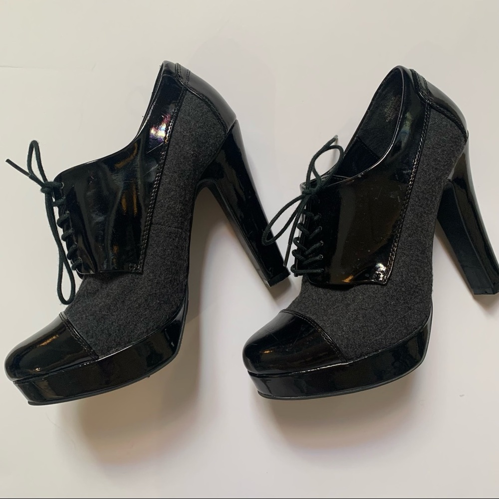 🍄 Sam & Libby Lace-Up Patent Leather Platforms